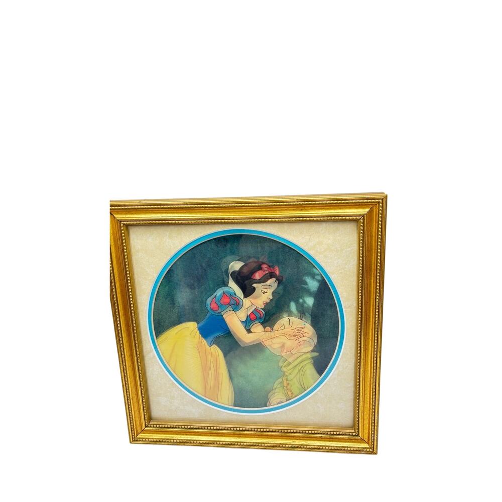 Disney’s Snow White & the Seven Dwarfs Framed Dopey Kiss hologram 3D picture